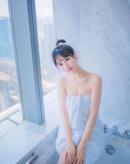 又黄又湿美女观看视频_超清在线播放观看