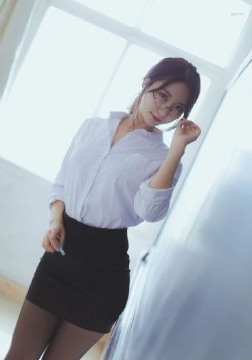 狠狠人妻久久久久久综合_国产剧日本电影免费