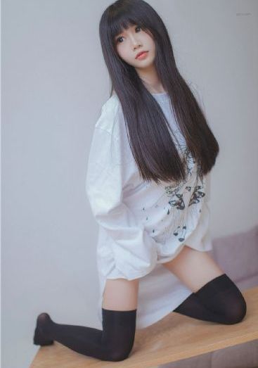 美女轮奸小_国产剧动漫免费观看
