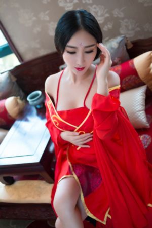 局长揉着秘书的双乳_BD英语HD高清在线观看
